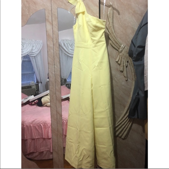 never worn House of CB Yellow Jumpsuit Romper - Picture 3 of 6